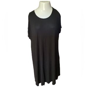 2/$15 Zenana cold shoulder dress. 2X